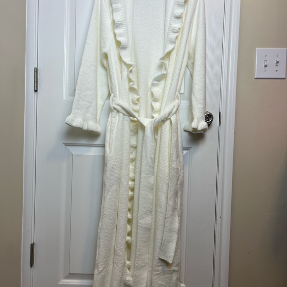 NEW Chenille Ruffled Robe - Picture 3 of 7
